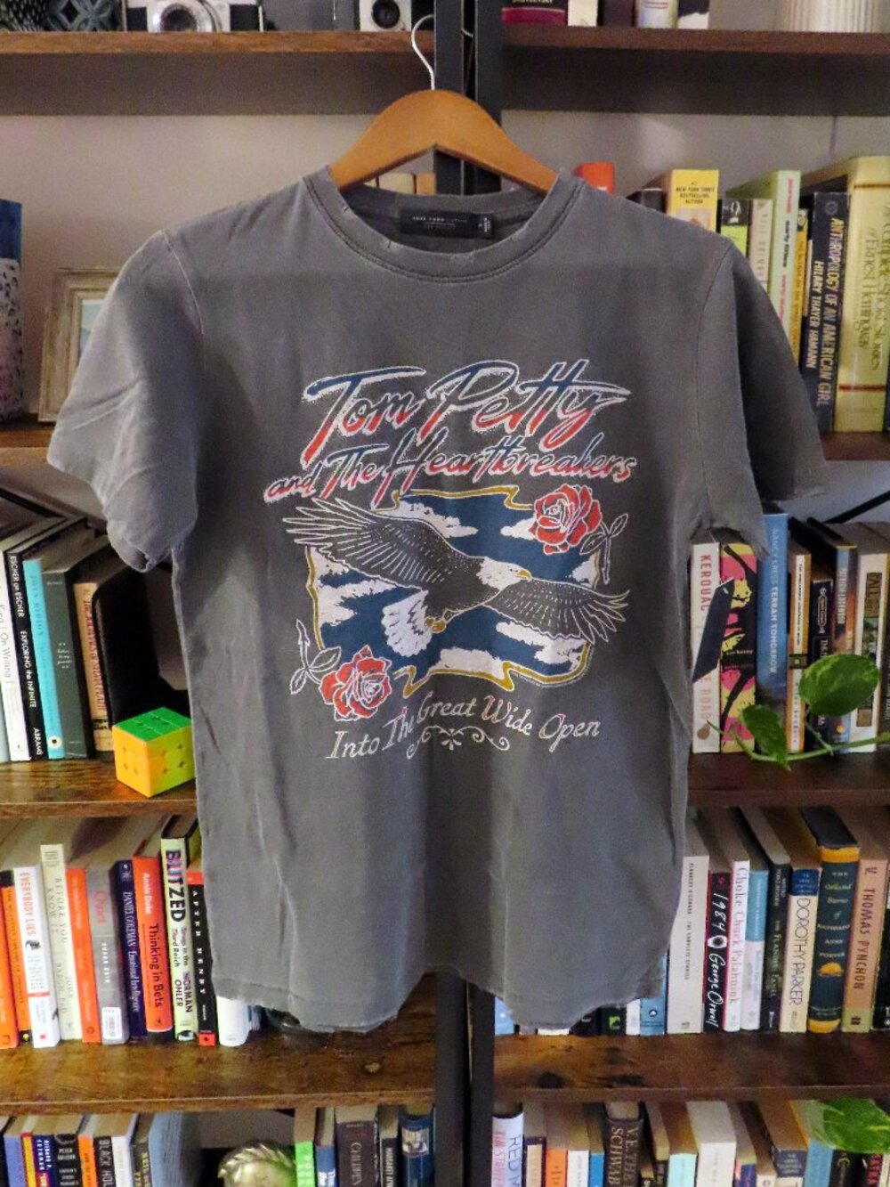 NWT Junk Food Clothing Tom Petty Into the Great Wide Open band Tshirt Small